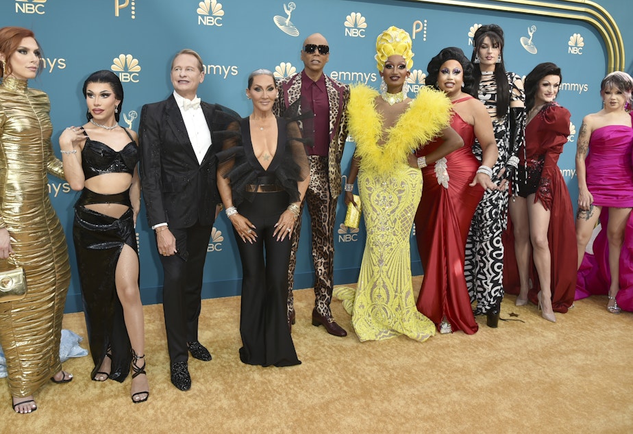caption: Carson Kressley, from second left, Michelle Visage, RuPaul and members of the cast of "RuPaul's Drag Race" arrives at the 74th Primetime Emmy Awards on Monday, Sept. 12, 2022, at the Microsoft Theater in Los Angeles.