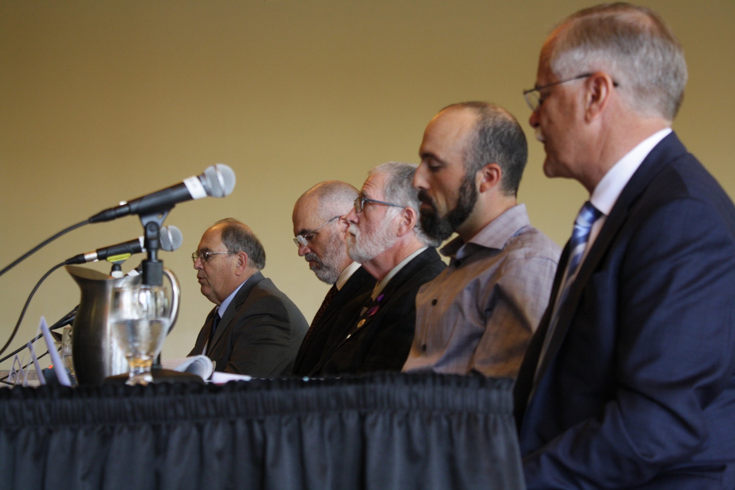 caption: Experts testify before a U.S. Senate hearing on wildfires. The hearing was held at Seattle University.
