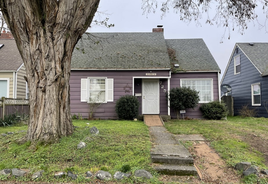 caption: A home in Auburn's Les Gove neighborhood. Auburn's mayor Nancy Backus says missing middle homes would not work in this neighborhood
