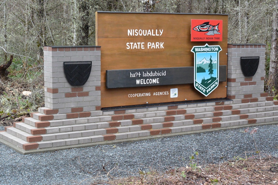 051619tb Nisqually State Park Sign