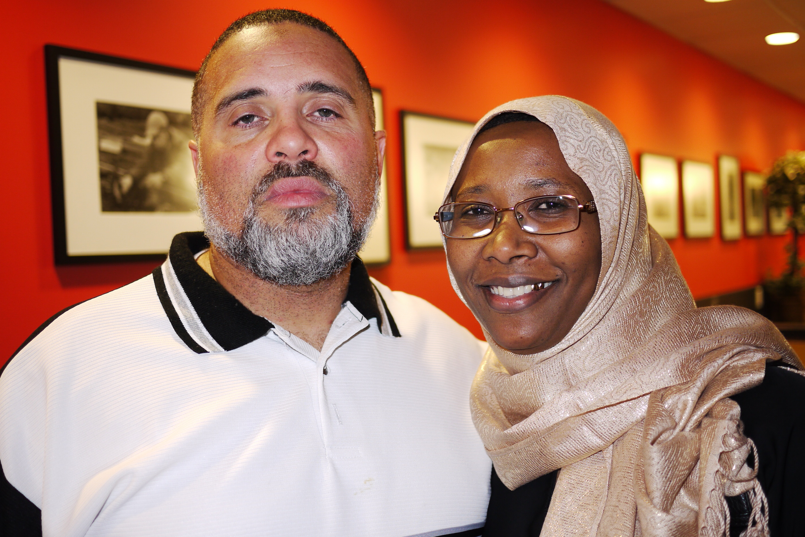 caption: Omar Abdulalim and Shuad Farole send money every month to Farole's aunt in Somalia. She uses the money to pay for food, housing and school fees for 12 children. 