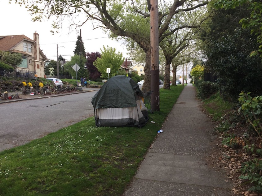 caption: This photo taken in Wallingford April 24, 2019, was uploaded to the Find It, Fix It app under the category "needles."