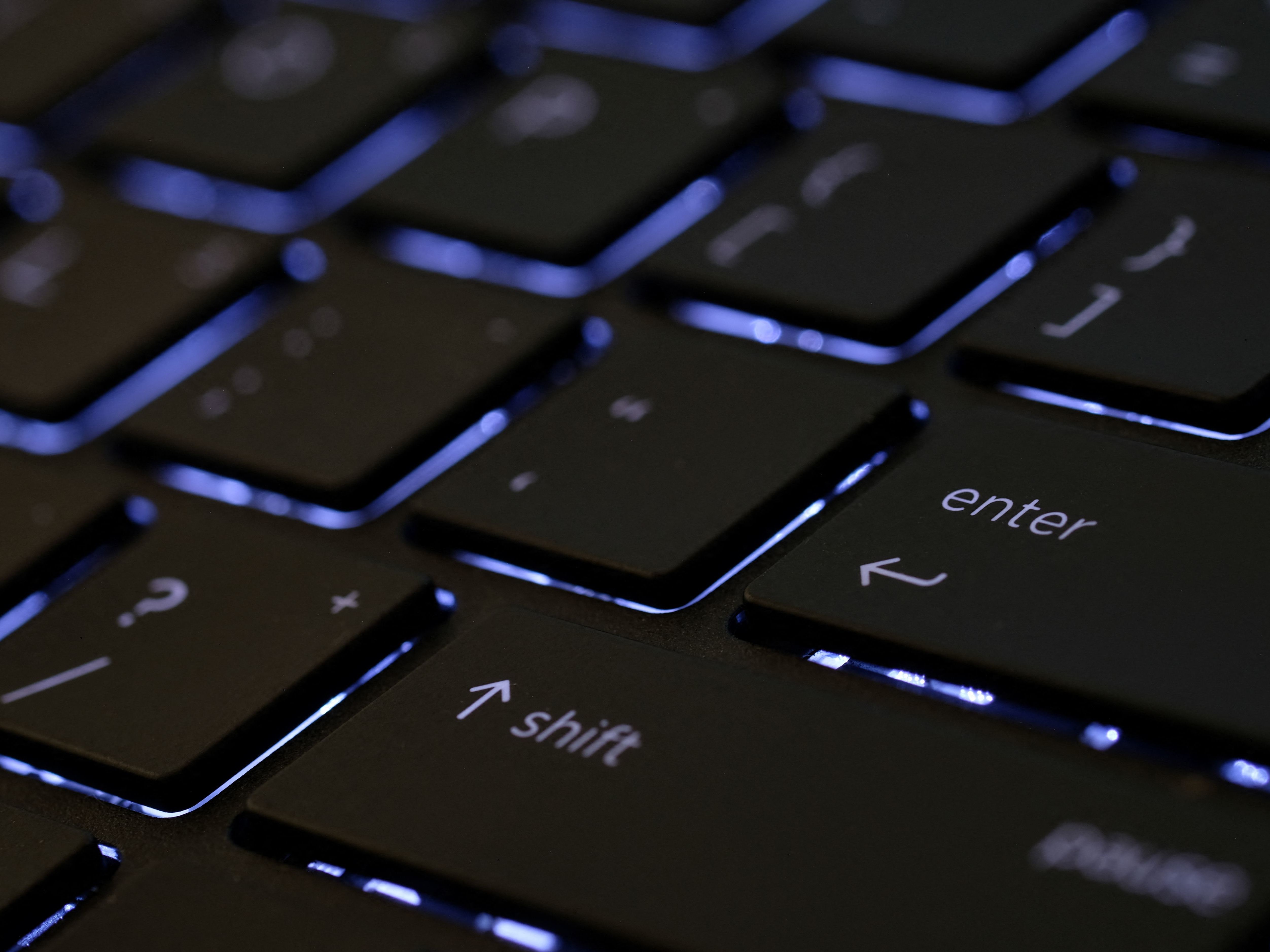 caption: Russia's communications regulator is threatening to fine Google and Wikipedia for not removing what it describes as misinformation about the war in Ukraine.