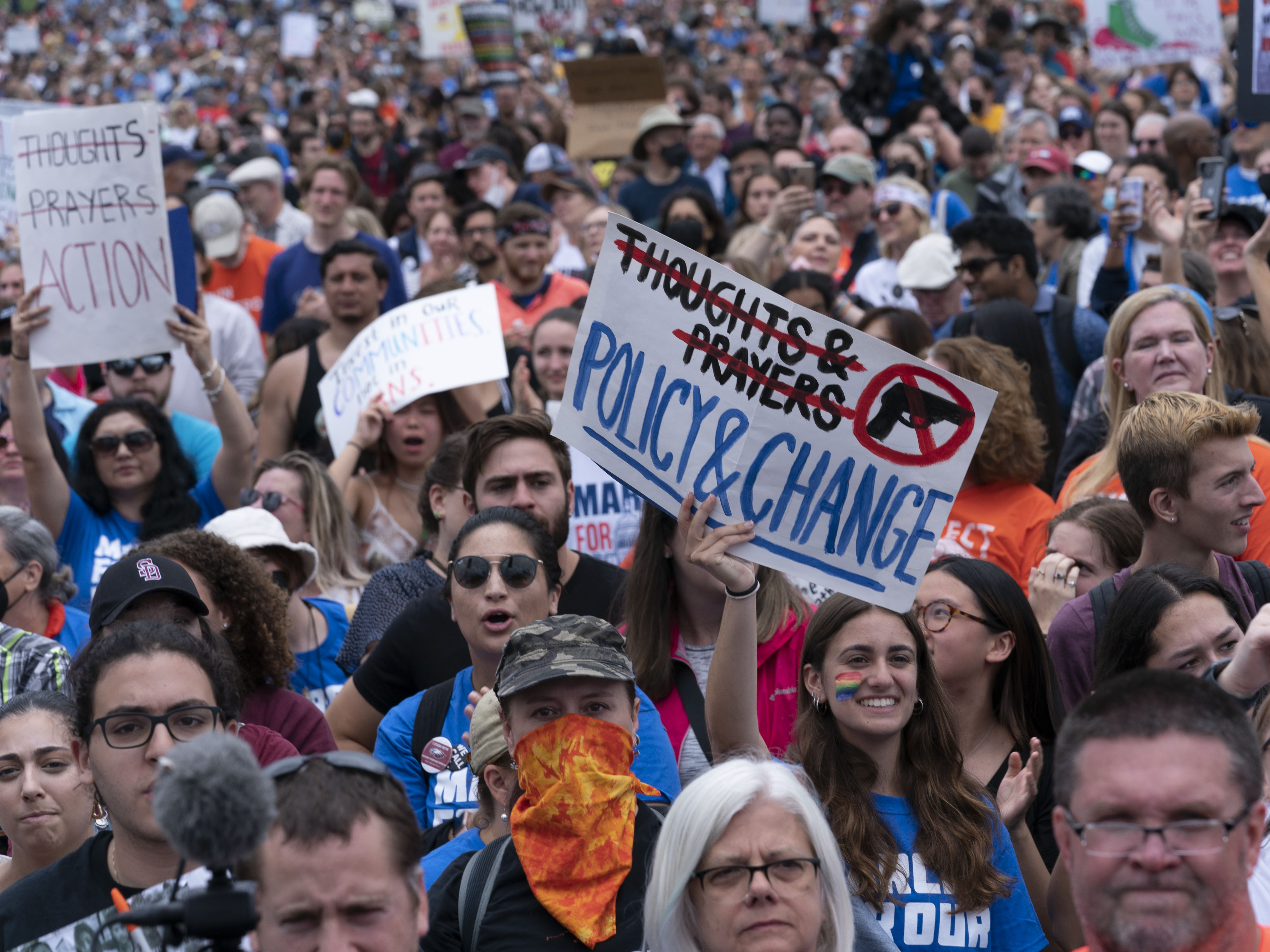 caption: A March for Our Lives rally in Washington, D.C., on June 11. The youth-led gun safety advocacy group is teaming up with parents from Uvalde, Texas, to demand that Gov. Greg Abbott hold a special session so that state lawmakers can vote on whether to raise the minimum age for purchasing an AR-15-style rifle from 18 to 21.