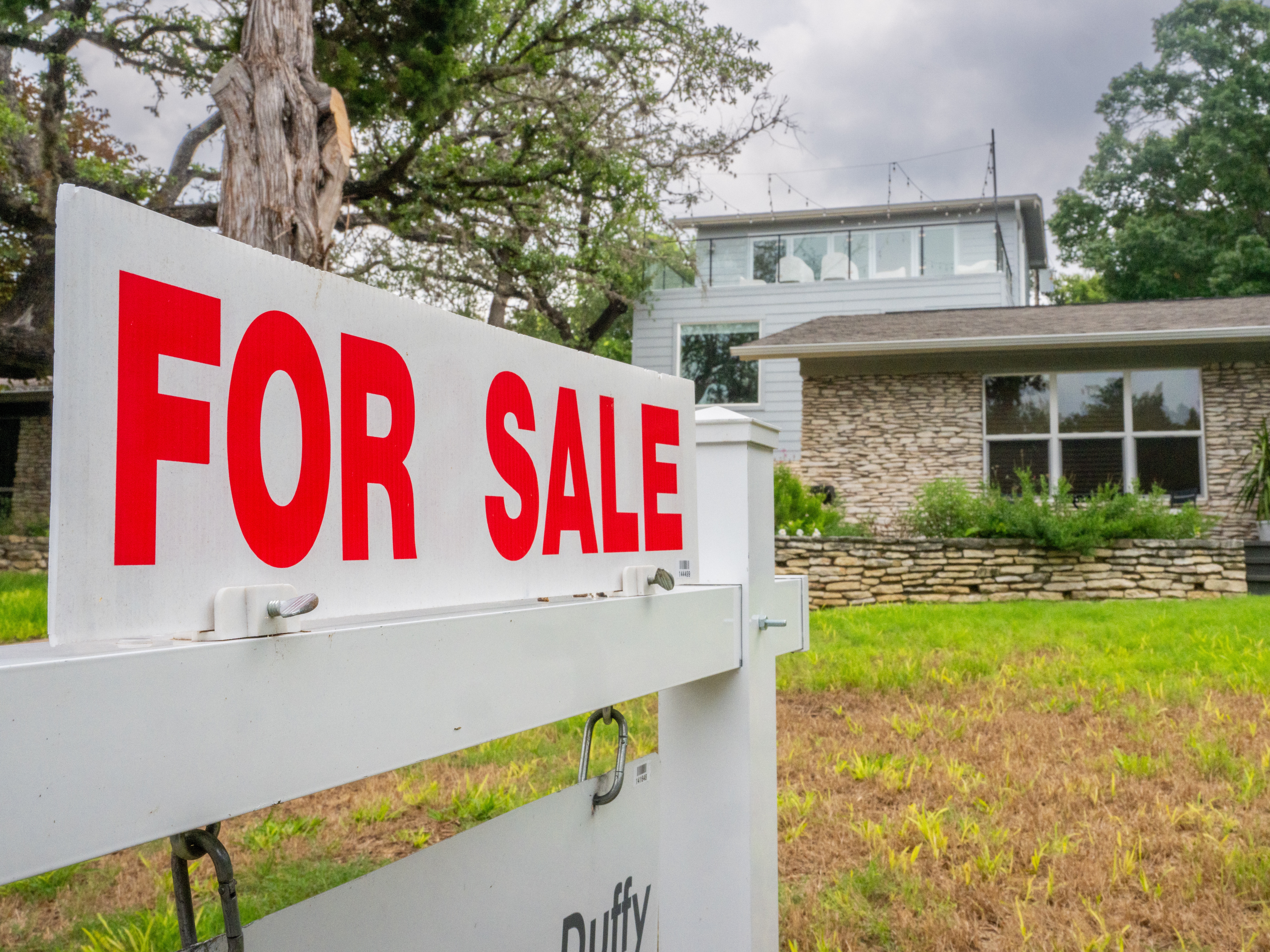 caption: Mortgage rates have ticked up recently despite the Federal Reserve's recent rate cut.