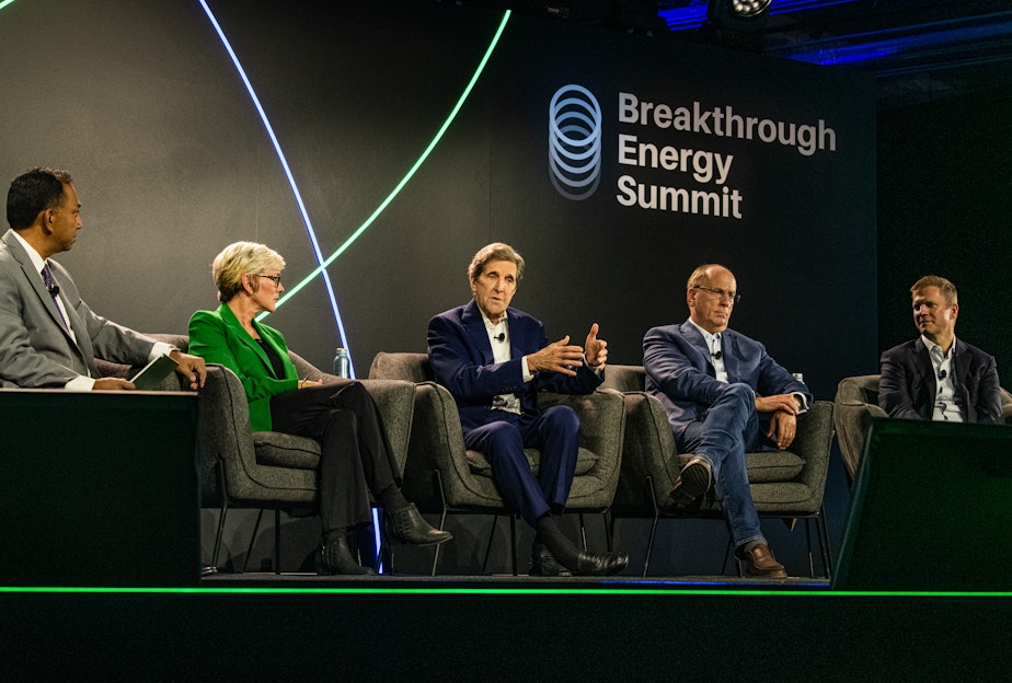 caption: Participants in the Breakthrough Energy Climate Tech Summit