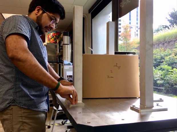 caption: <p>BillerudKorsn&auml;s designers use a shaking machine to test the protective power of the paper packaging they create.</p>
