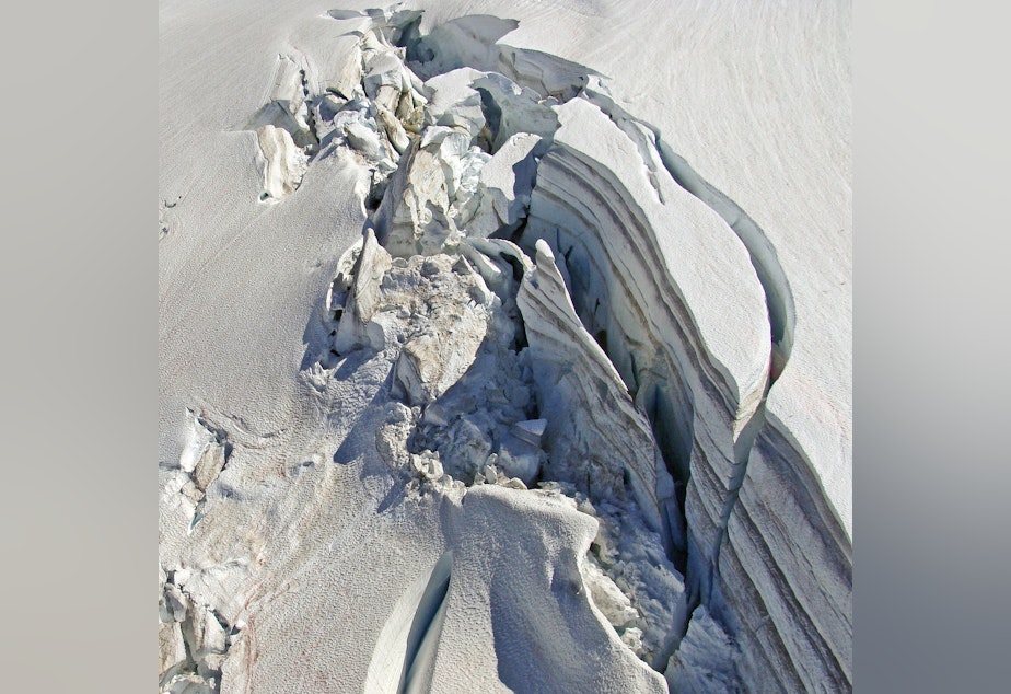 caption: Mount Baker glacier as seen from a helicopter in 2009.