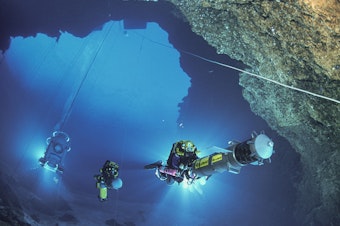 Jill Heinerth cave diving.