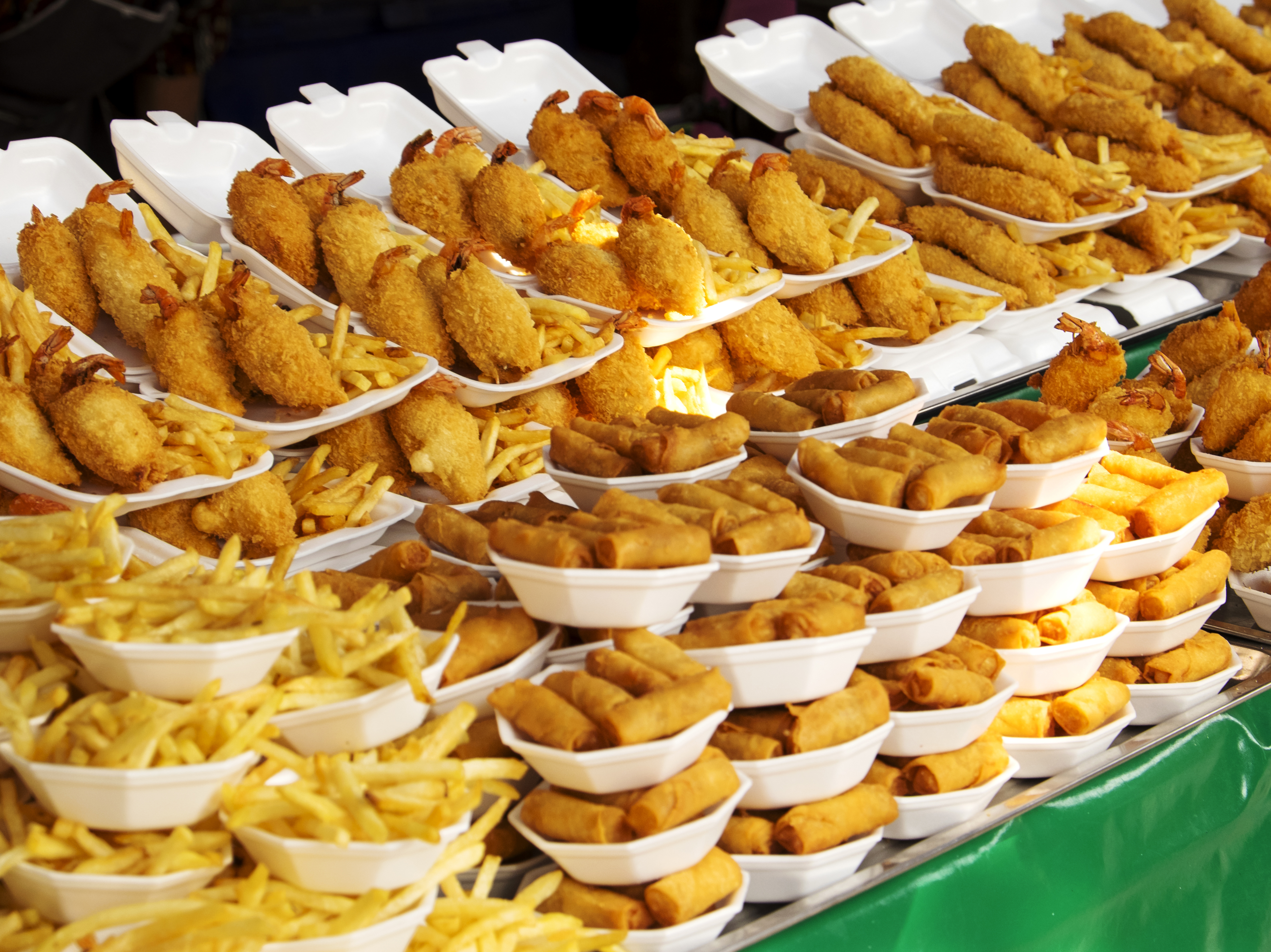 caption: Poor diet is the leading risk factor for deaths from lifestyle-related diseases in the majority of the world, according to new research.