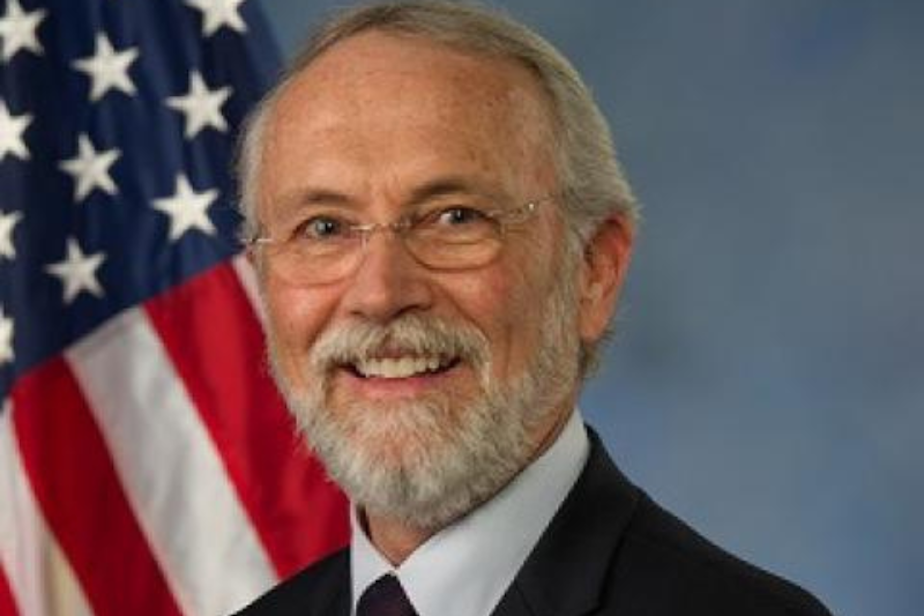 caption: Dan Newhouse