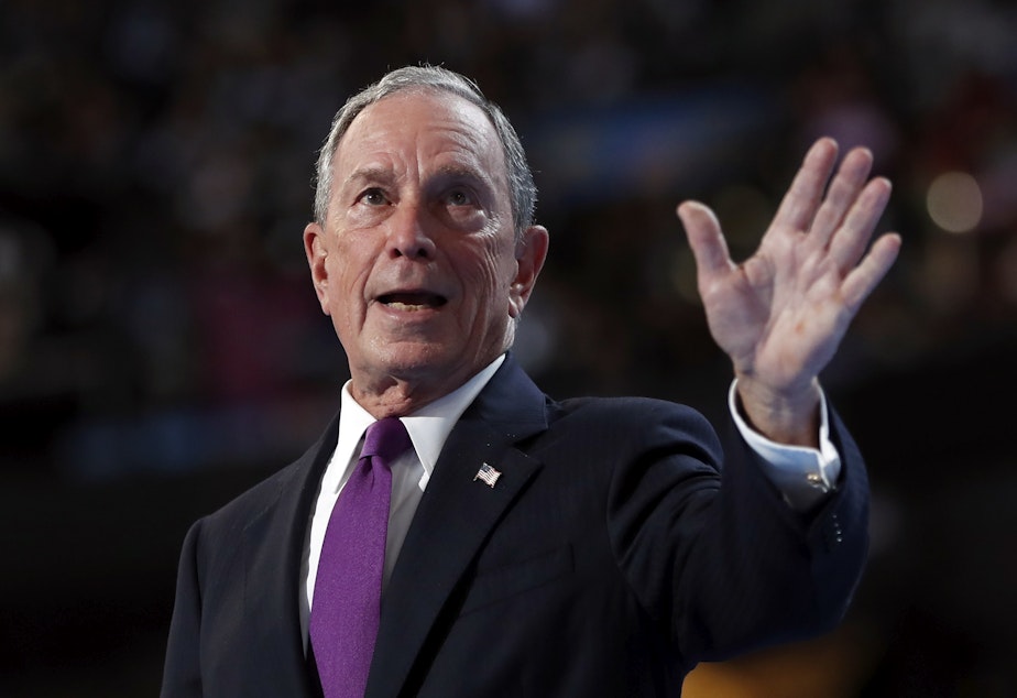 caption: Former New York City Mayor Michael Bloomberg waves after speaking to delegates during the third day session of the Democratic National Convention in Philadelphia, Wednesday, July 27, 2016. 