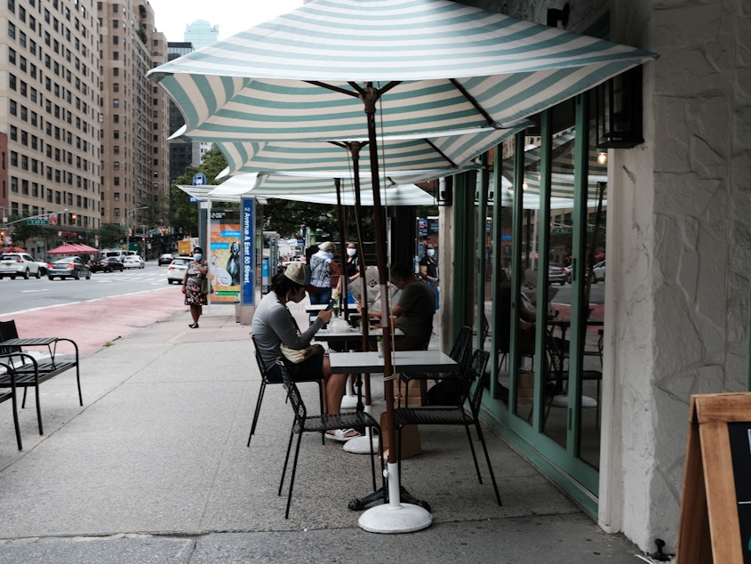 caption: A CDC study of 314 adults who had been tested for the coronavirus found that the positive cases were twice as likely to have dined at a restaurant within a two-week period before they started showing symptoms.