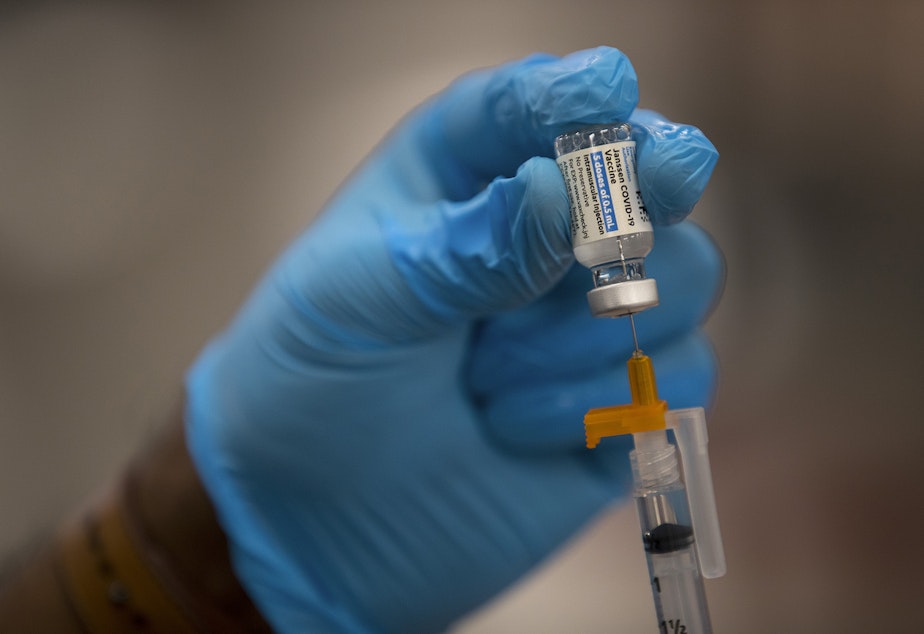 Washington troopers and public employees file lawsuit to overturn Gov. Inslee’s vaccine mandate