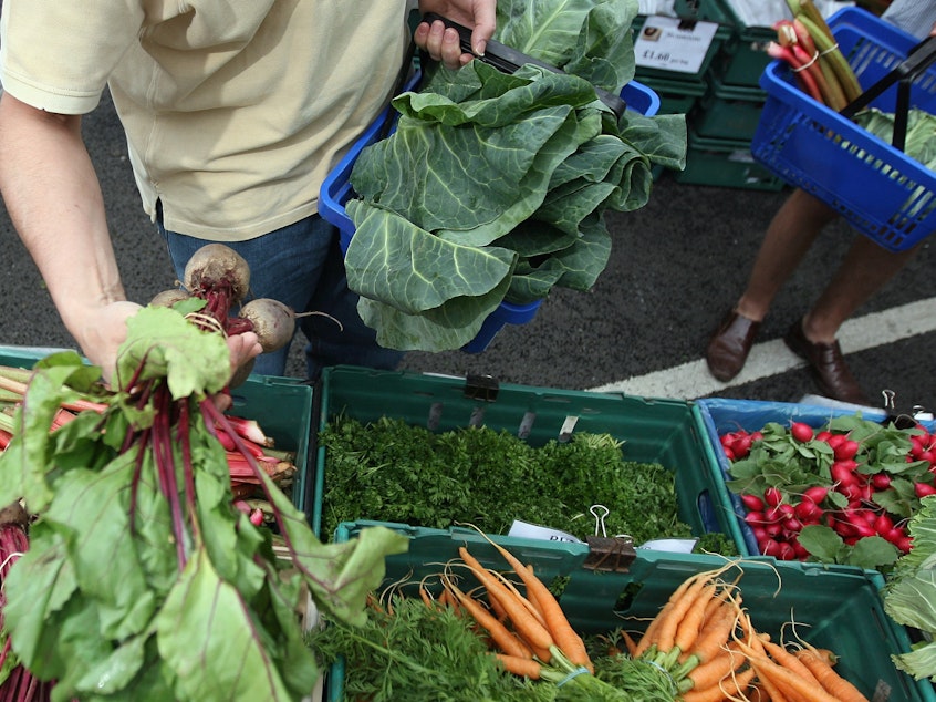 caption: Additional benefits during the pandemic helped SNAP recipients reduce hunger and buy more expensive, healthy food.