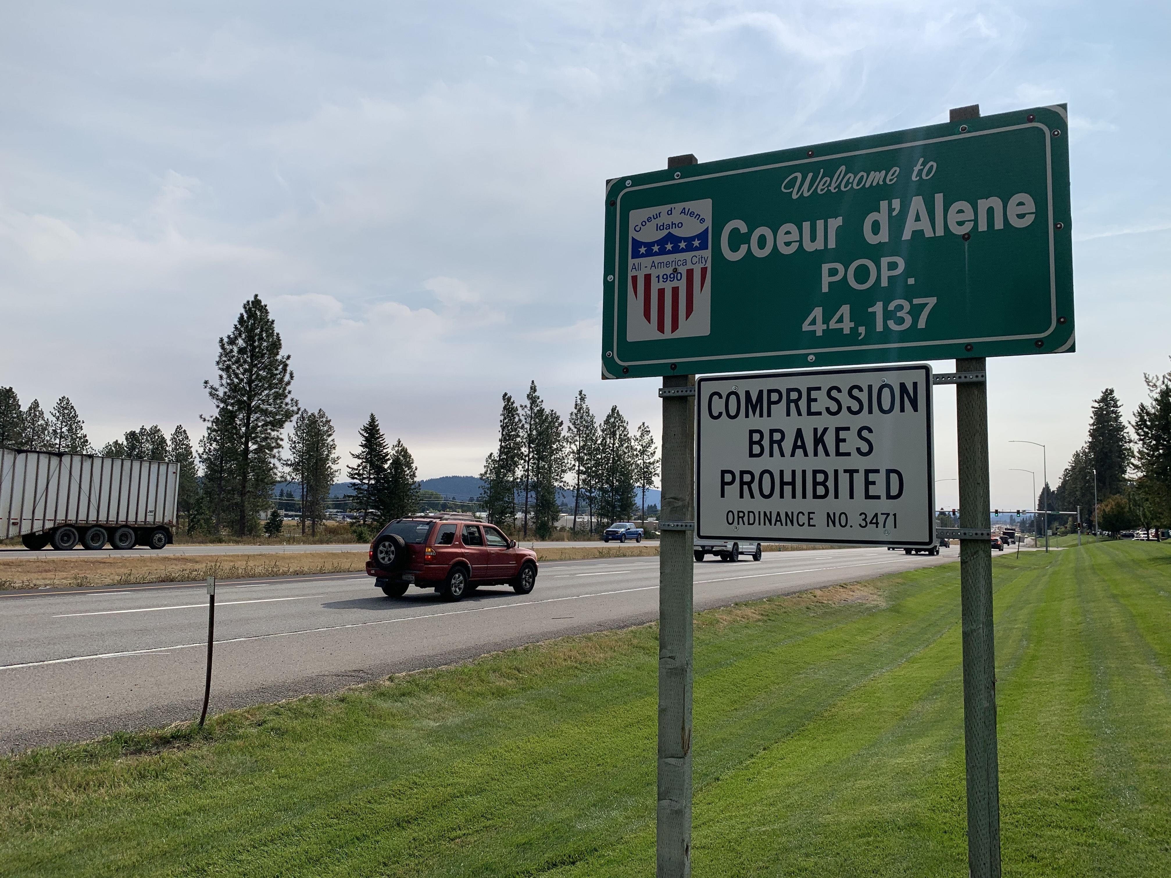 caption: After a false rumor circulated that Antifa agitators were coming to Sandpoint and nearby Coeur d'Alene to riot and loot businesses, armed vigilantes and Second Amendment supporters gathered in downtown Coeur d'Alene, alarming some of the residents.