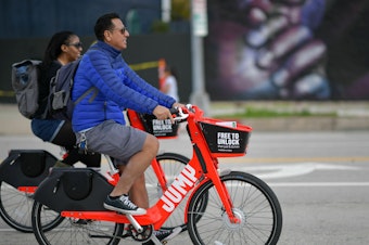 caption: E-bike use is increasing quickly, but many people do not wear helmets. And head injuries from e-bike accidents are rising fast too, a study in JAMA Surgery shows.