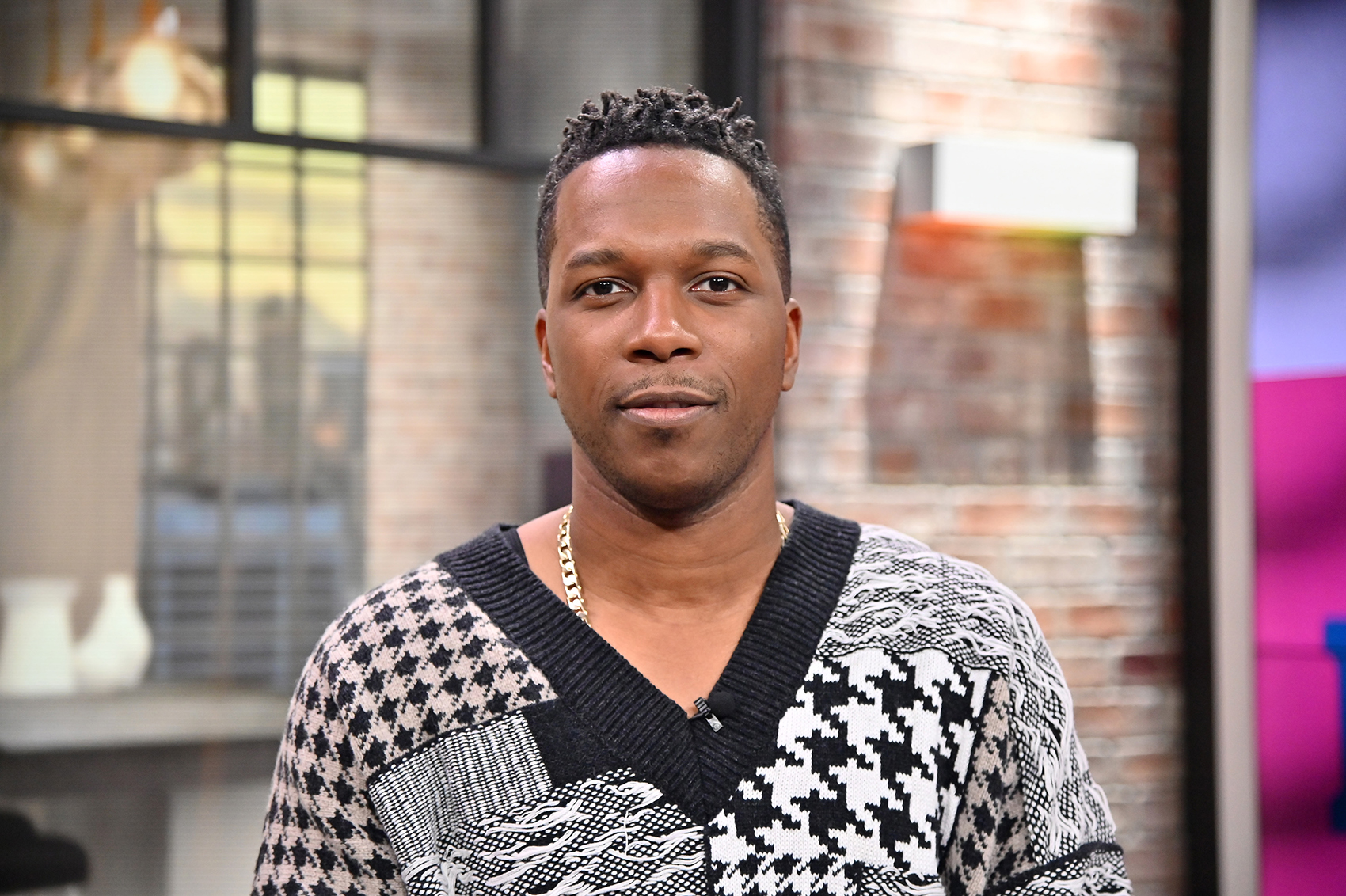caption: Leslie Odom Jr. visits the People Now studios on November 08, 2019 in New York, United States. (Theo Wargo/Getty Images)