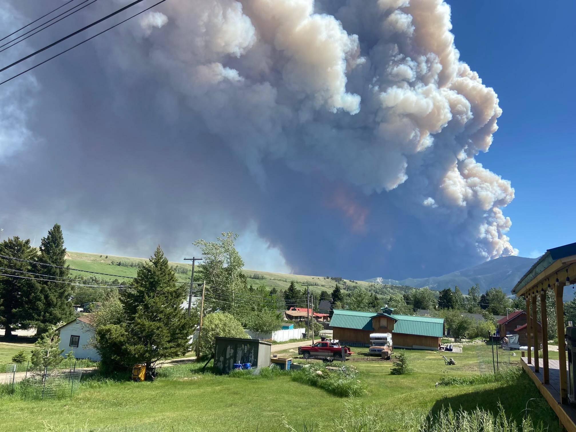 caption: The Robertson Draw Fire south of Red Lodge, Mont.