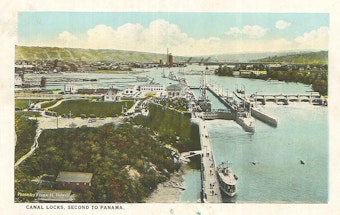caption: A postcard of the Ballard Locks, 1917