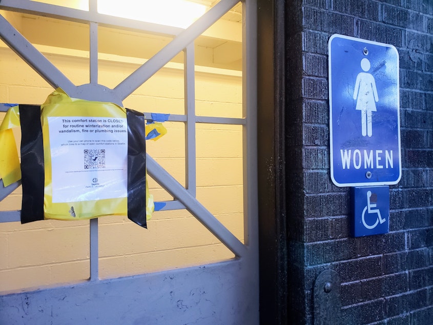 caption: A closed bathroom at West Seattle's Lincoln Park on Tuesday, Feb. 11, 2025.