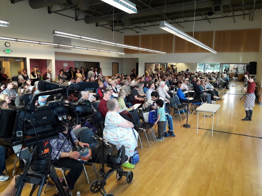caption: A community meeting on Mandatory Housing Affordability at Northgate on March 12, 2018