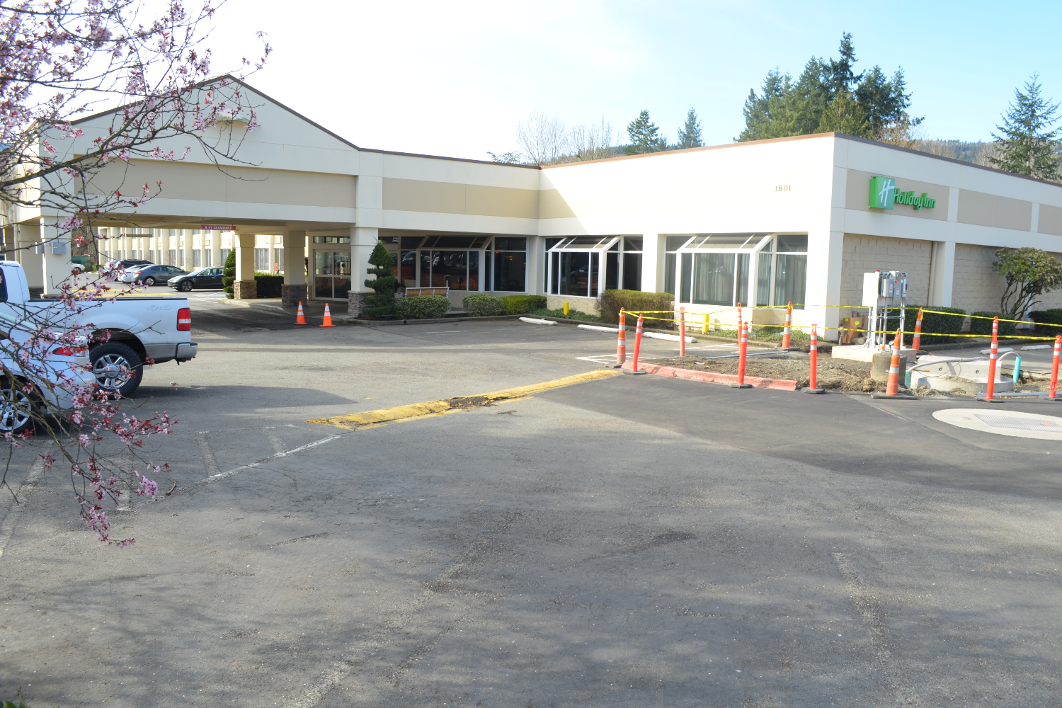 caption: King County purchased a hotel site in Issaquah to serve as a place to house people with COVID-19. People who cannot self-isolate or stay at home will be sent there. 