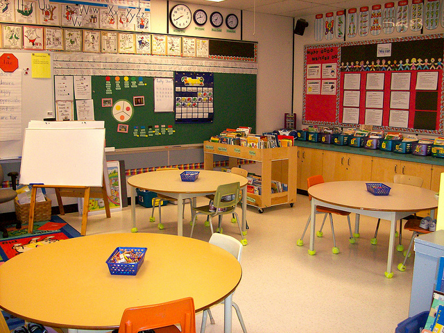 caption: If the Washington state doesn’t comply with a mandate to use a state test for teacher evaluations, it may lose $44 million of federal education funding.